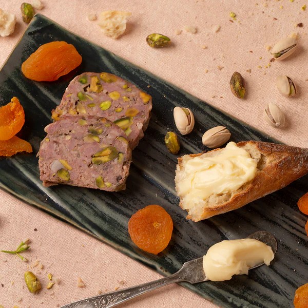 Pâté de Porc & Foie de Volaille, à la Pistache Pâté de Porc & Foie de Volaille, à la Pistache