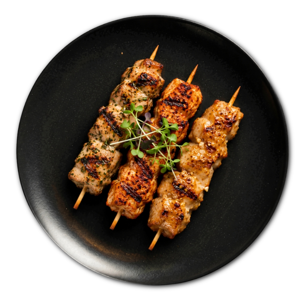 Trio de brochettes de poulet aux saveurs variées Trio de brochettes de poulet aux saveurs variées